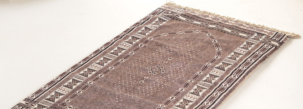 Medical Collection | Sejadah with Knee Support | Urban Rugs UAE – URBAN ...